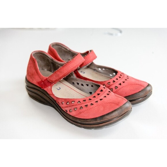 Bionica Matia Red Nubuck suede leather Mary Jane Shoes 9M - Picture 1 of 9